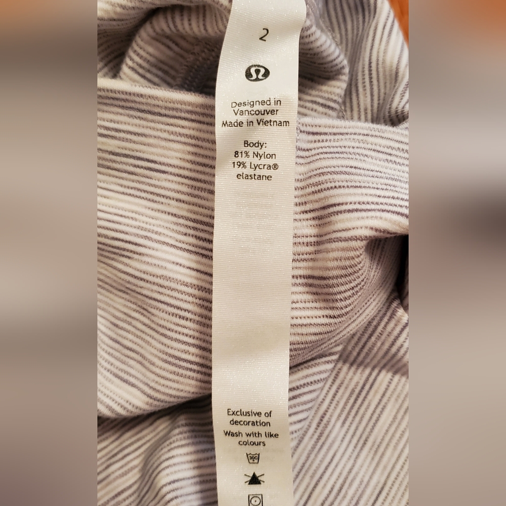 Lululemon Striped Yoga Pants 2 - Picture 5 of 11